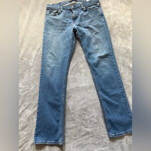 Hollister Men's Classic Blue Straight Jeans